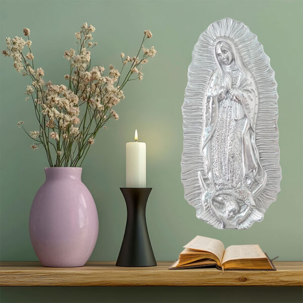 Escultura Decorativa Virgen de Guadalupe Altura 40 cm en Pewter - Imagen 6